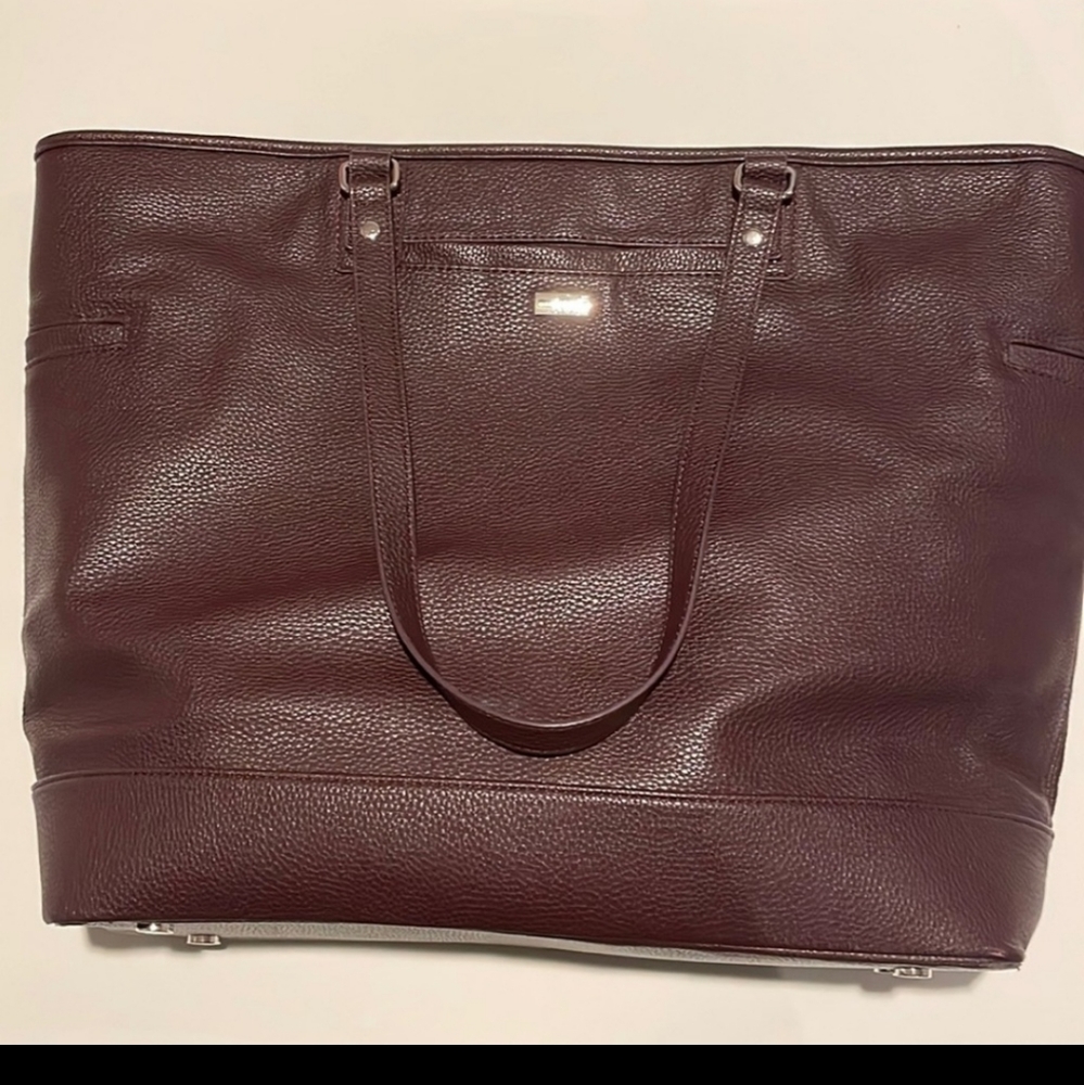 Jewell by Thirty -One Fashion Editor